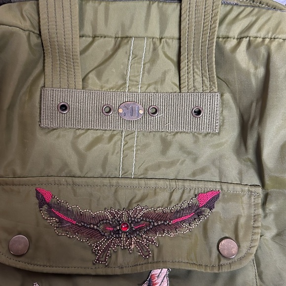 Large Nylon Tote/ Carryon Bag - Picture 4 of 13